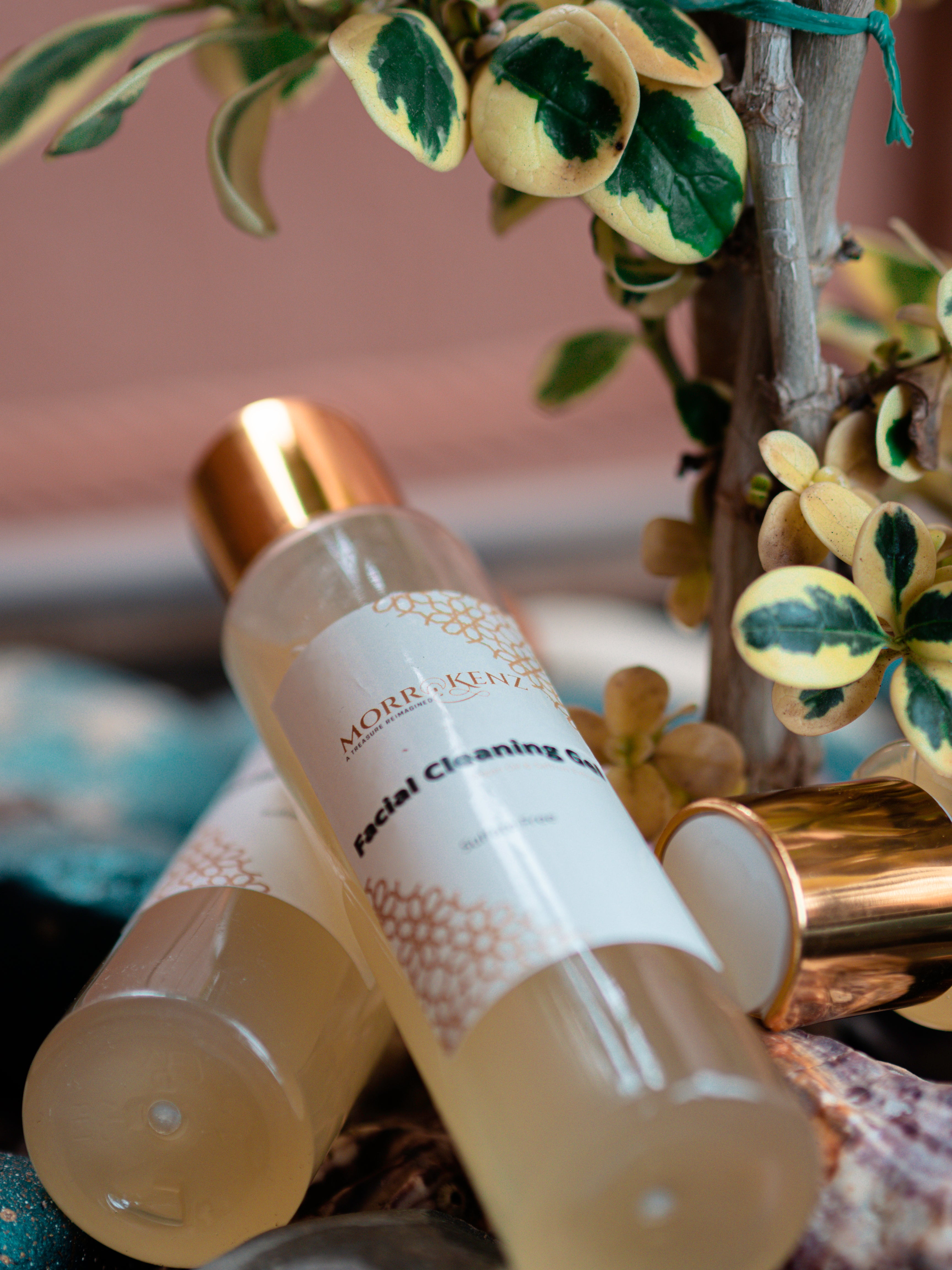 Facial Cleaning Gel (Argan and Saffron Extract)